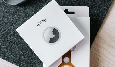 Locate AirTag distance is possible to locate a lost or stolen phone remotely.